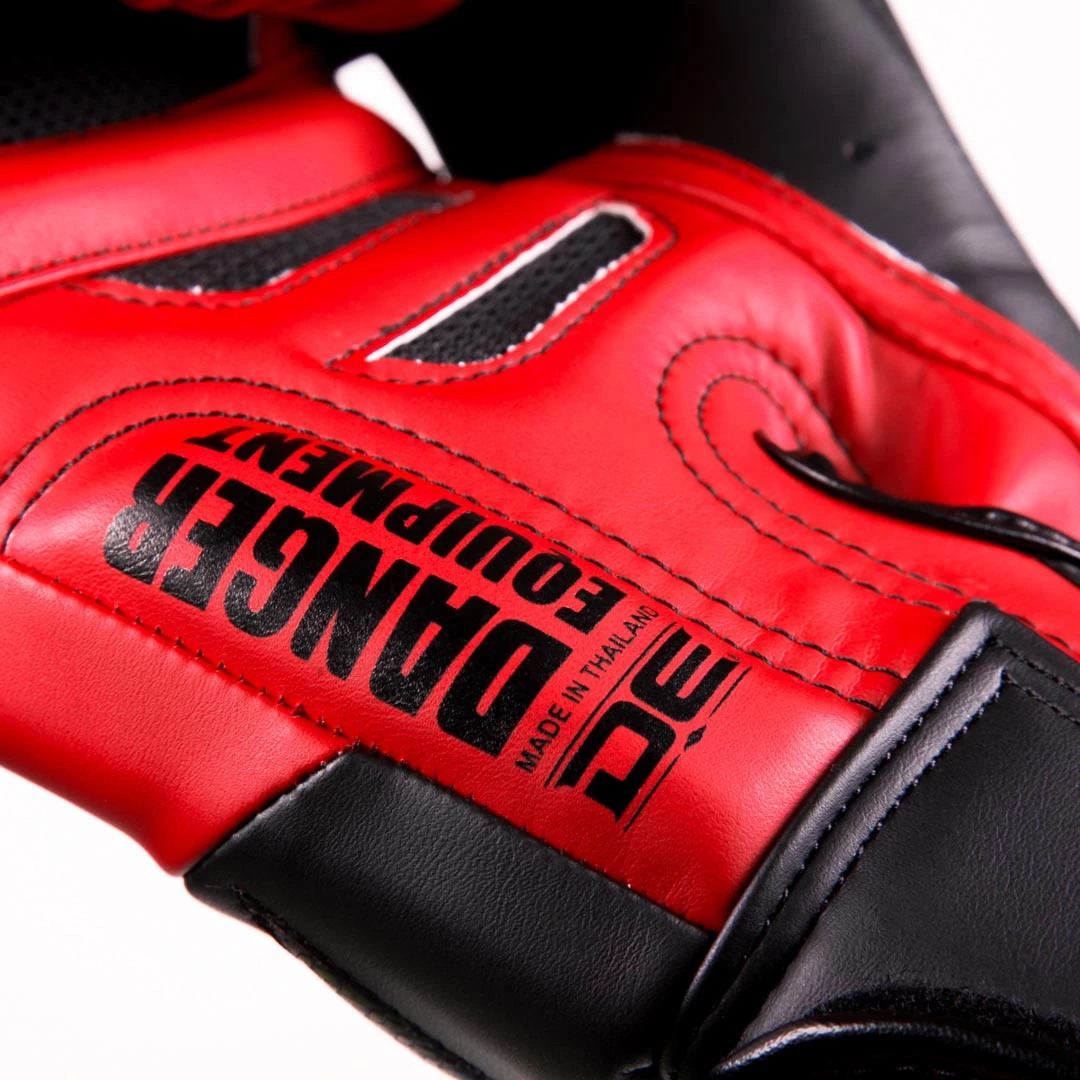 Muay Thai Boxing Gloves - Sak Muay By Danger Equipment - - Red/Black 6 Muay Thai Boxing Gloves - Sak Muay By Danger Equipment - - Red/Black