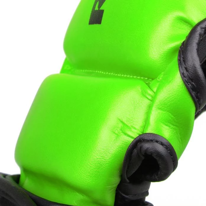 FIGHT GLOVES Revgear PINNACLE MMA SPARRING GLOVES - BLACK/GREEN 6 FIGHT GLOVES Revgear PINNACLE MMA SPARRING GLOVES - BLACK/GREEN