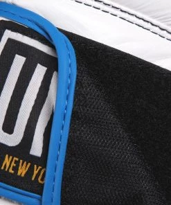 Union Boxing Gloves - White FIGHT GLOVES