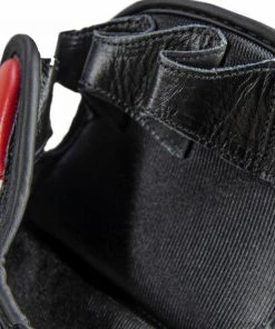 REVGEAR PRO SERIES MS1 MMA TRAINING AND SPARRING GLOVE - WHITE 16 REVGEAR PRO SERIES MS1 MMA TRAINING AND SPARRING GLOVE - WHITE