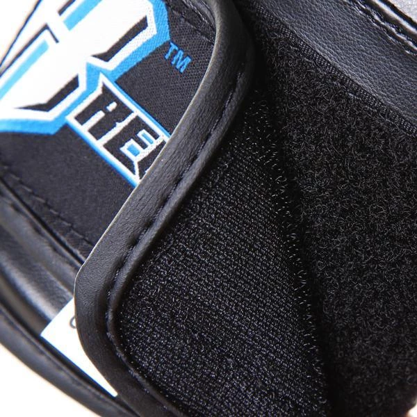 Revgear Kids Deluxe Boxing Gloves - Blue 7 Revgear Kids Deluxe Boxing Gloves - Blue