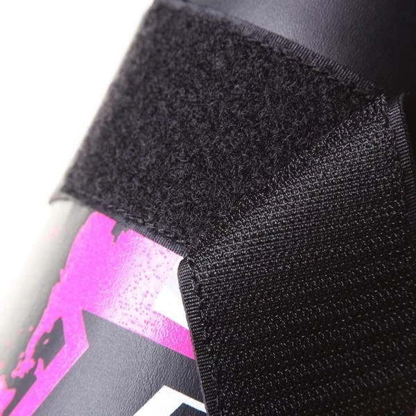 PROTECTION Revgear Kids Deluxe Shin Guards - Pink 6 PROTECTION Revgear Kids Deluxe Shin Guards - Pink