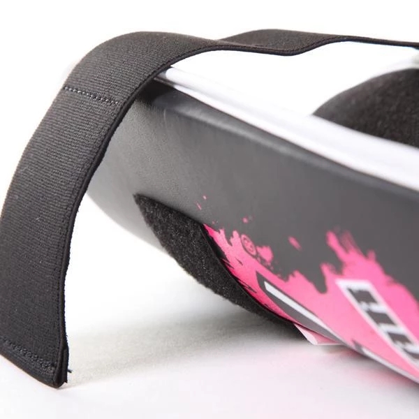 PROTECTION Revgear Kids Deluxe Shin Guards - Pink 7 PROTECTION Revgear Kids Deluxe Shin Guards - Pink