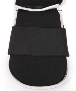 PROTECTION Revgear Kids Deluxe Shin Guards - Pink 14 PROTECTION Revgear Kids Deluxe Shin Guards - Pink